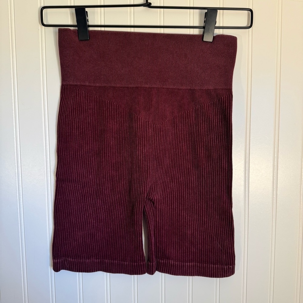 Aura Women’s Purple 5” Soft Ribbed Biker Shorts Size M/L